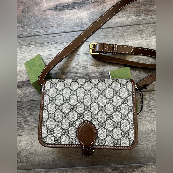 BNWT — Gucci Mini Crossbody Bag with Interlocking G - Picture 14 of 16